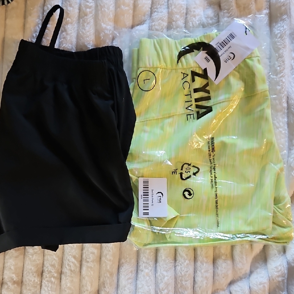 ZYIA Black and Yellow Women's Shorts